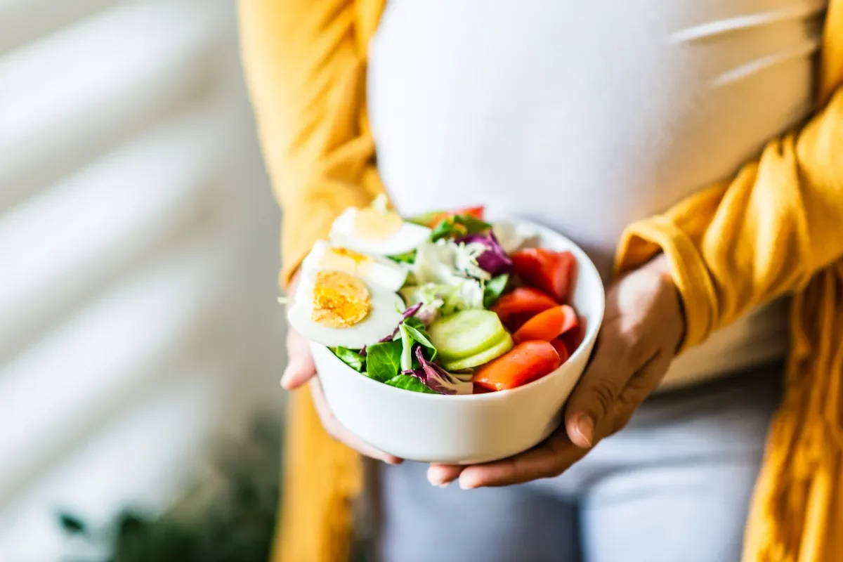 oeuf-au-plat-pour-femme-enceinte-ce-quil-faut-savoir